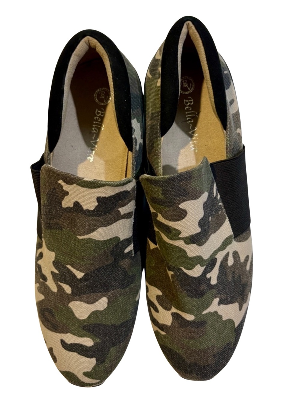 Bella Vita Camouflage Comfort Sneakers 10W Wide Width Slip On Shoes.